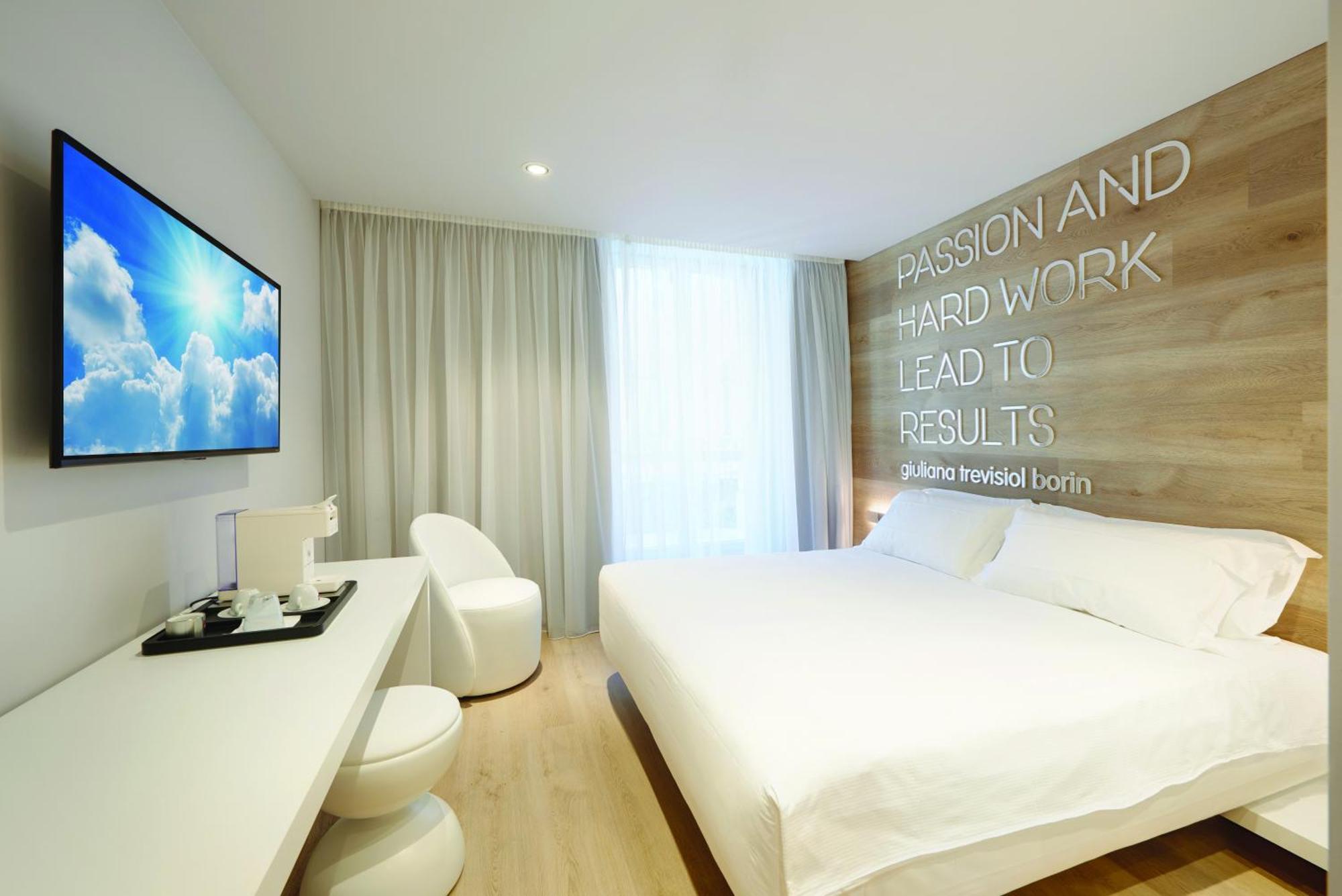 Youme Design Place Hotel