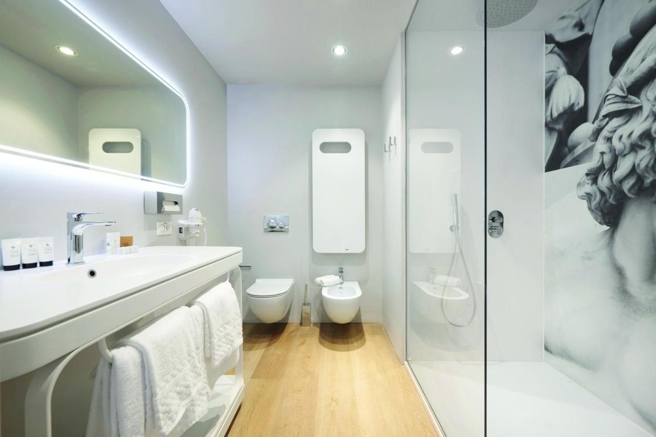 Youme Design Place 4*